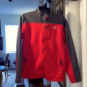 Boys North Face Full Zip Jacket. Size XL (18/20). Excellent condition